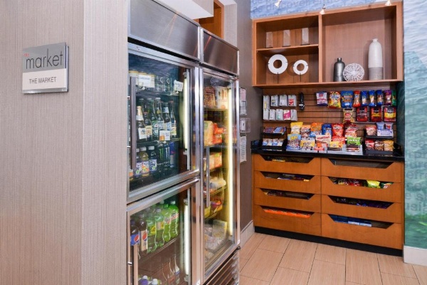 SpringHill Suites by Marriott Corona Riverside image 14